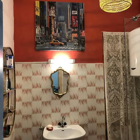 Joli Petit Dans Le Quartier